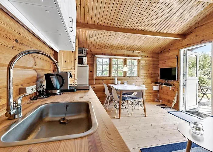 1491-aakirkeby-poserekrogen-20 Hébergement de vacances