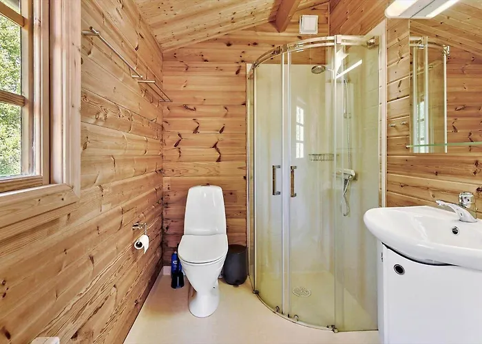 1491-aakirkeby-poserekrogen-20 *